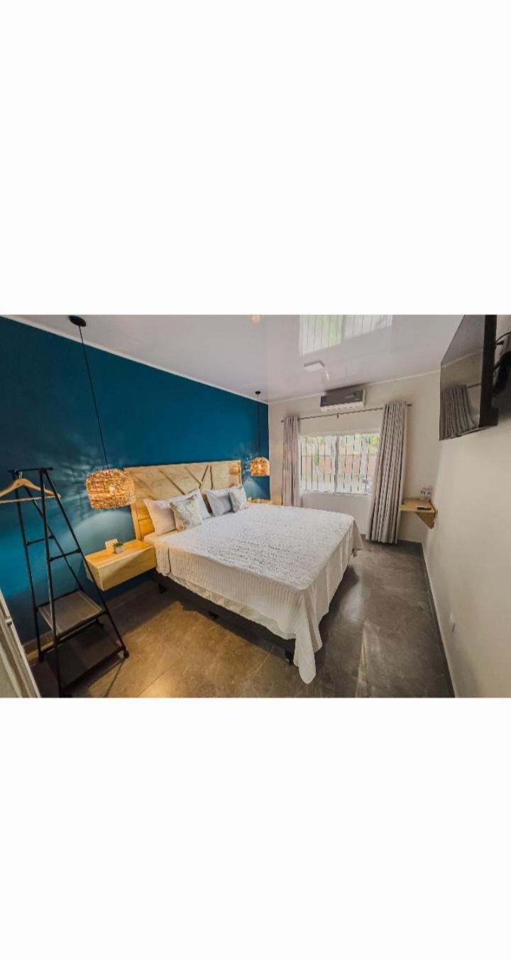 We Hotel, Ла-Лима Экстерьер фото